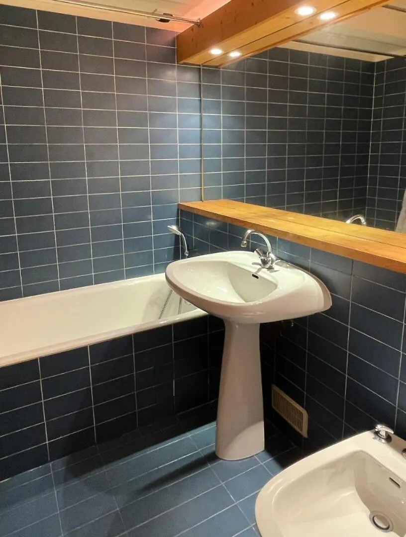 Residence Les Eperonnelles - Studio Pour 4 Personnes Situe A Meribel Altiport, Proche Des Pistes De Ski Et Du Golf Mae-2944 Les Allues 0*,  France