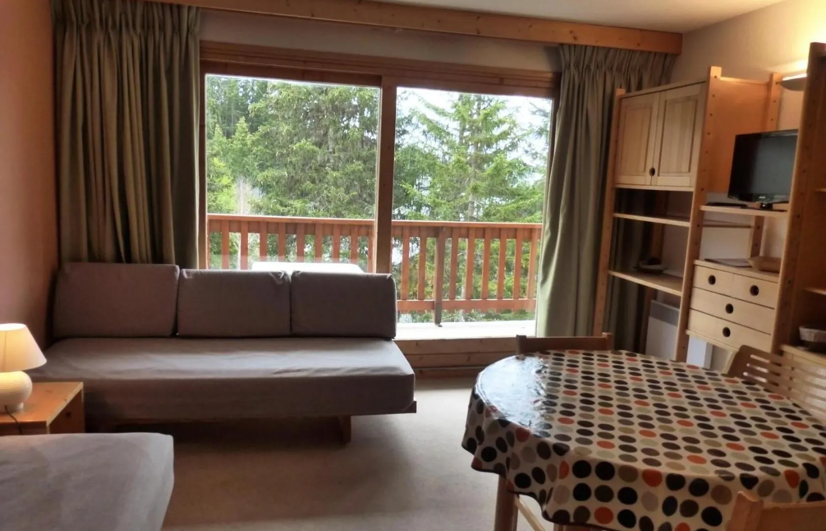 Residence Les Eperonnelles - Studio Pour 4 Personnes Situe A Meribel Altiport, Proche Des Pistes De Ski Et Du Golf Mae-2944 Les Allues 0*,  France